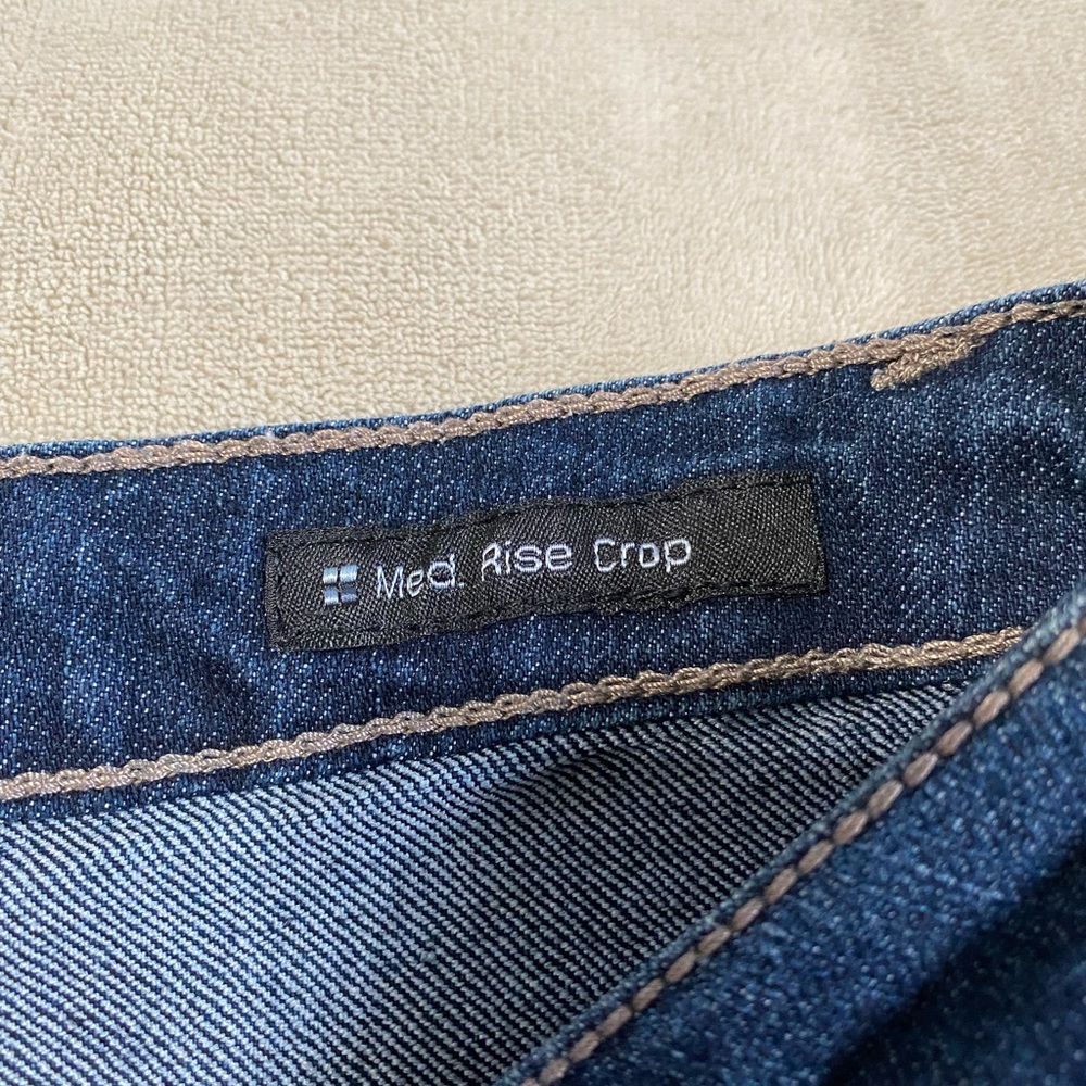 Salt Works Medium‎ Rise Crop Jeans - Picture 8 of 13